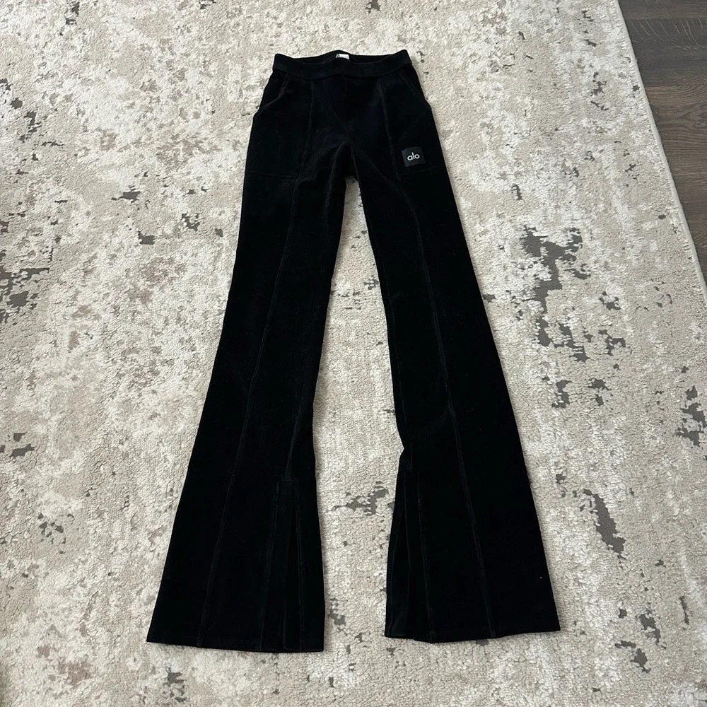 Micro Corduroy High-Waist Winter Break Flare Pants Size XXS in Black